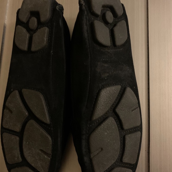 UGG  Black Suede Loafers size 9 - Picture 3 of 4
